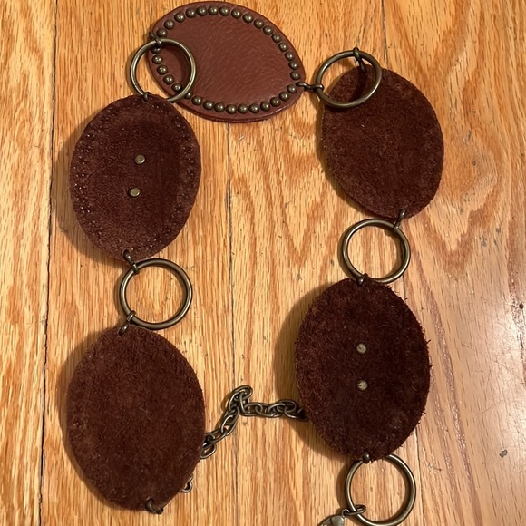 Unique leather chain belt - Picture 3 of 3